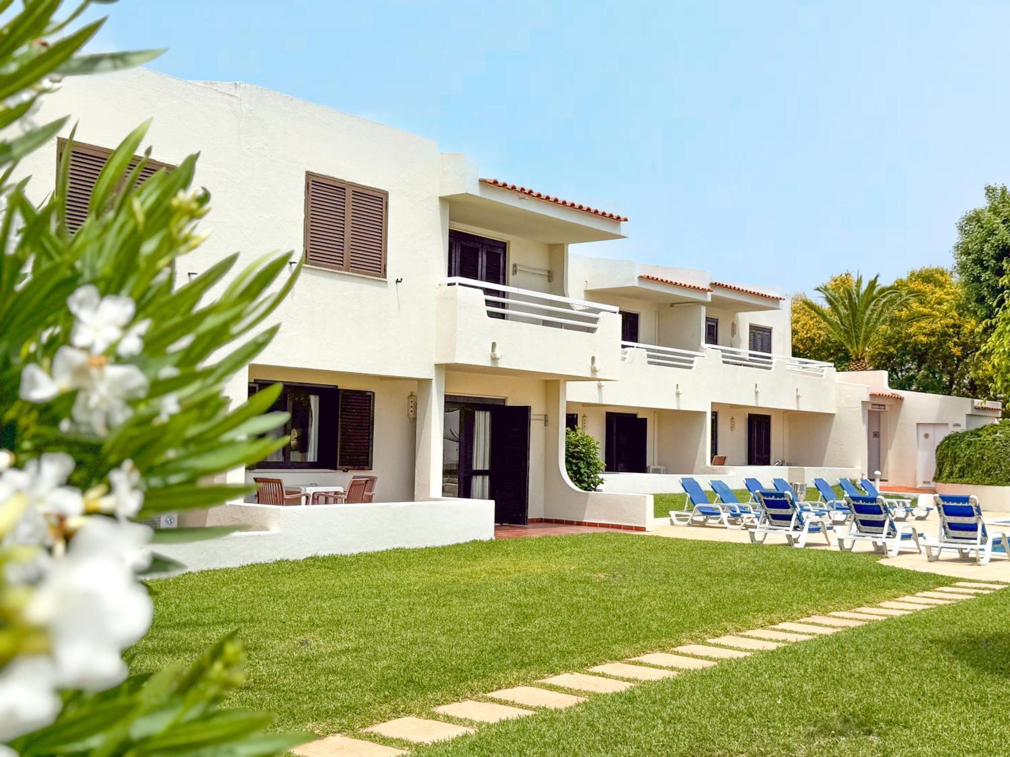 Aura Village - *