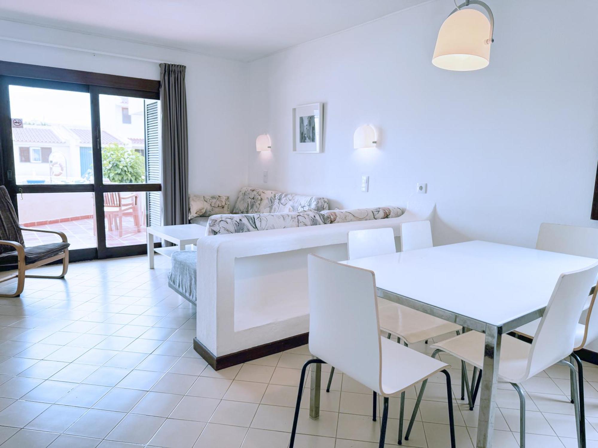 Aura Village -